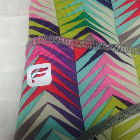 Fabletics Wild Print Capri Leggings M Polyester Stretch - Picture 8 of 11